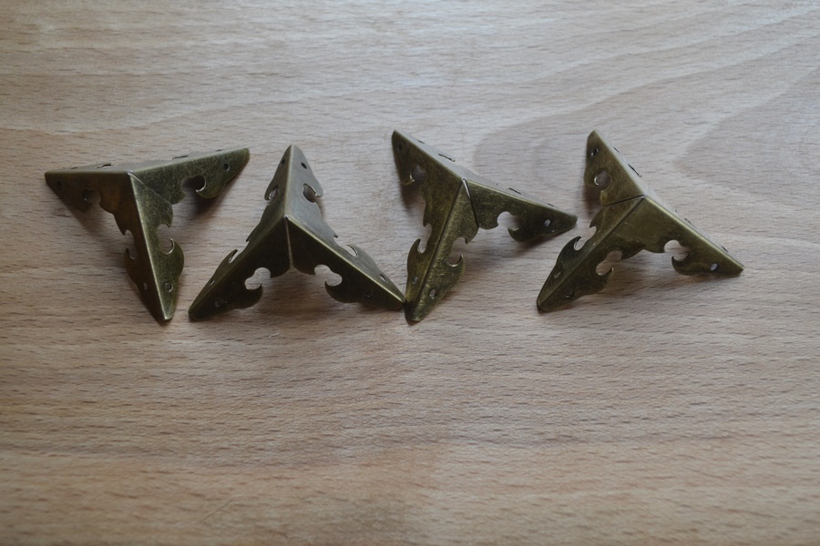 Antique Bronze Corner Protectors (4) prokraft